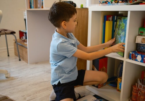 Montessori at Home: Tips to Support Learning Beyond the Classroom